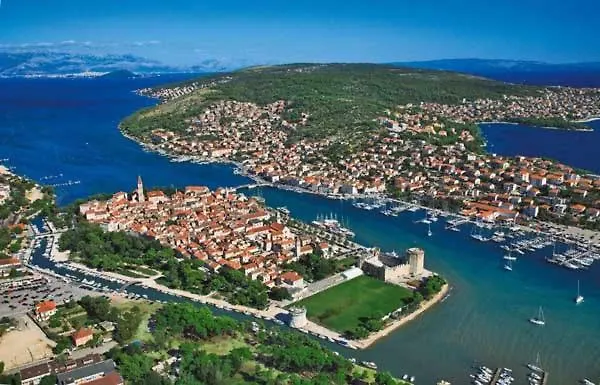 Vila Businci Apartment Silva A5 Trogir Croatia