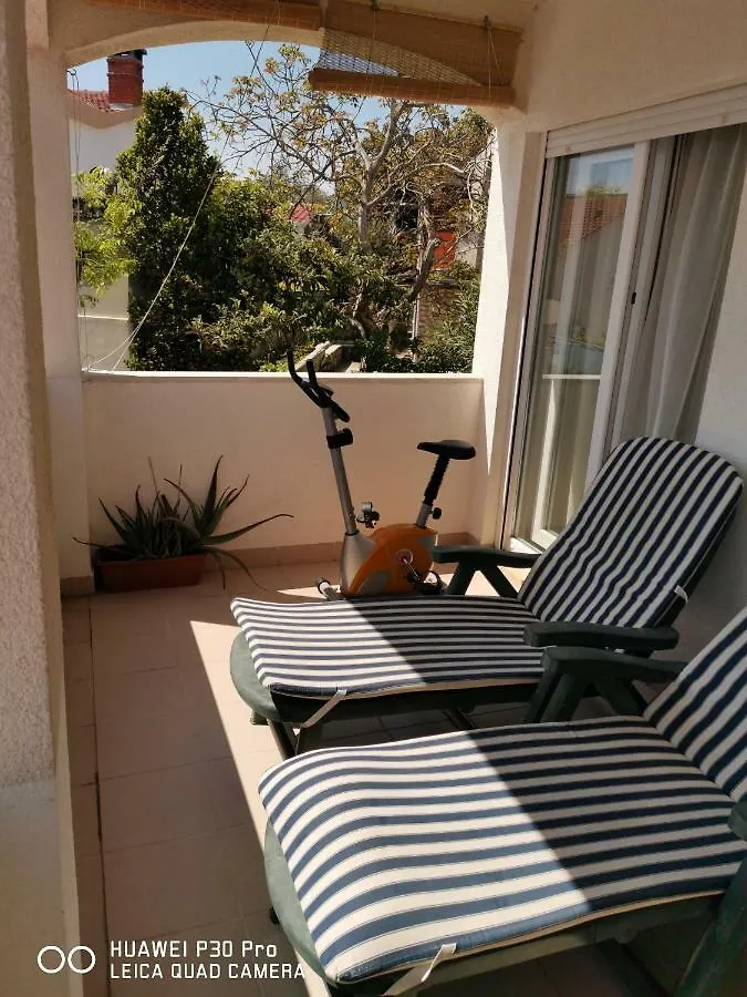 Vila Businci Apartment Silva A5 Trogir