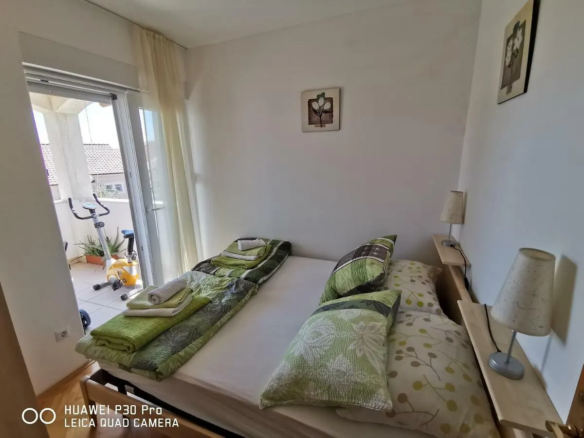Vila Businci Apartment Silva A5 Trogir 0*,